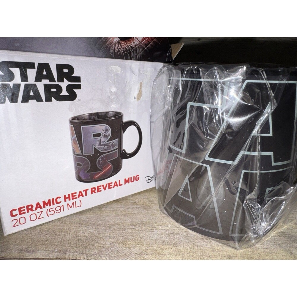 Disney Star Wars 20oz Ceramic Heat Reveal Coffee Mug New In Box And Wrapping